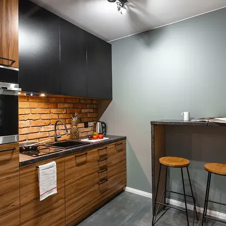 Old Town Netflix Romantic City Center Apartment *
